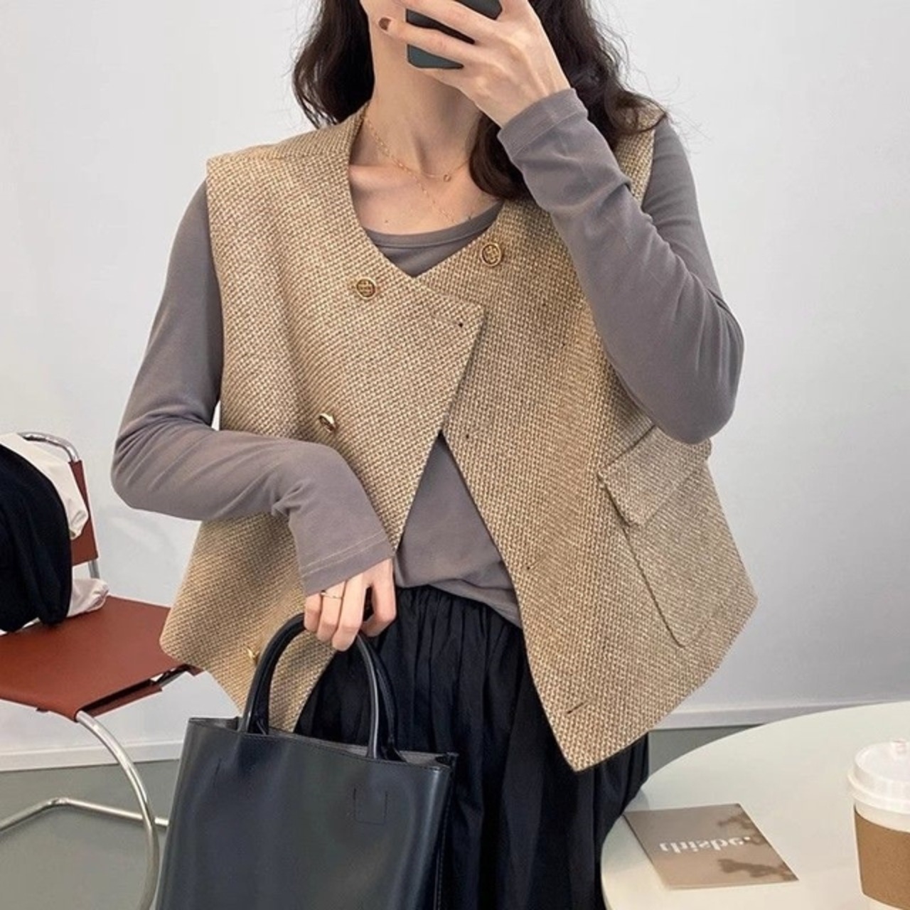 骨格ウェーブ ショート丈ベスト