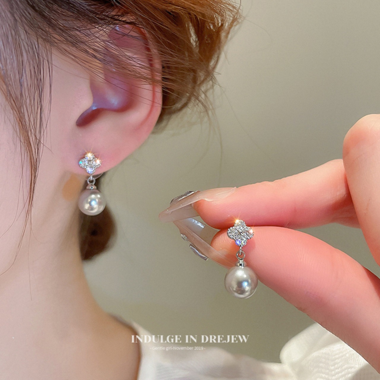 骨格ウェーブ シルバーパールピアス