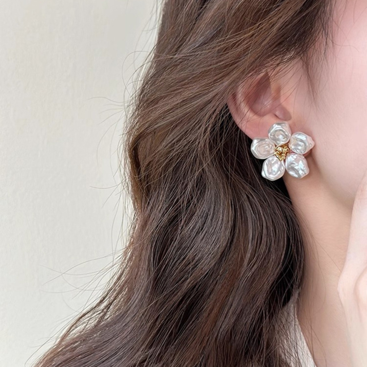 骨格ウェーブ フラワーデザインピアス