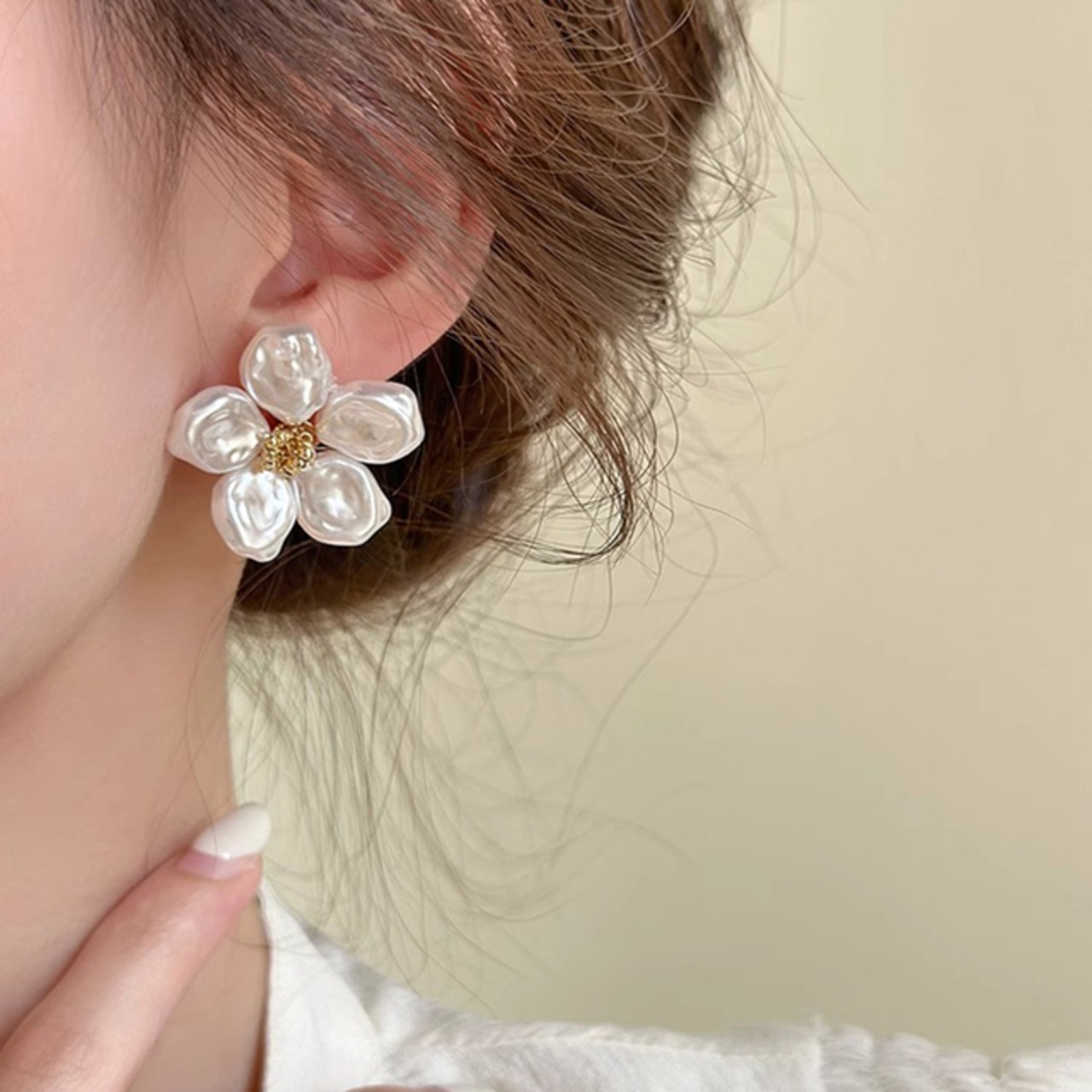 骨格ウェーブ フラワーデザインピアス