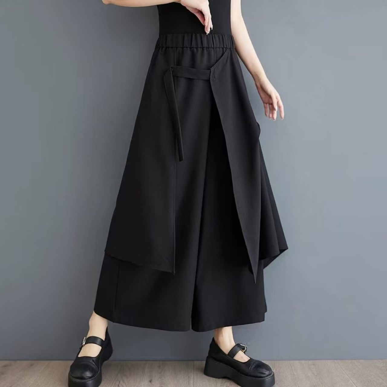 骨格ウェーブアシンメトリーフレアロングパンツ