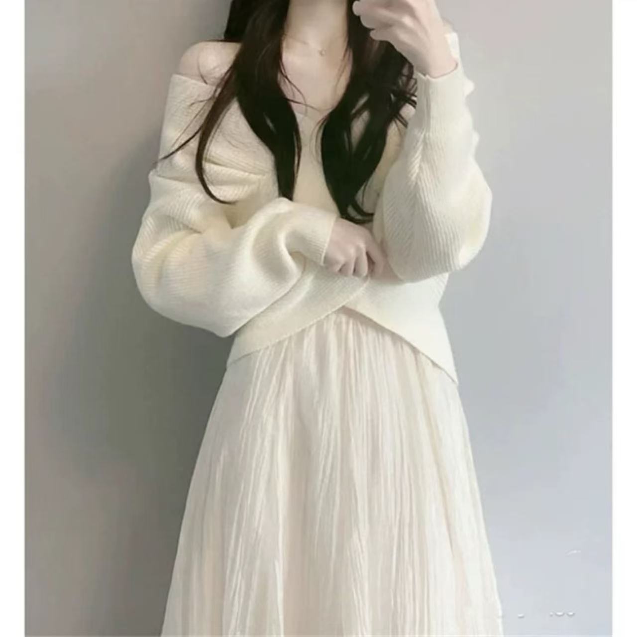 骨格ウェーブ 上品レース素材 レディース 姫コーデにも  着回し