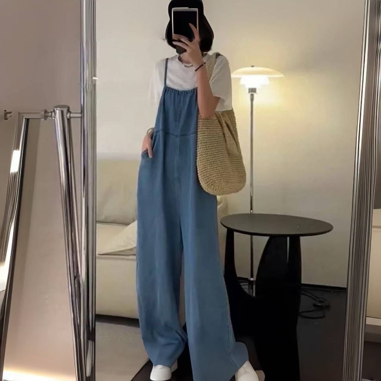 骨格ハイウエスト×ワイドシルエットで脚長見え
