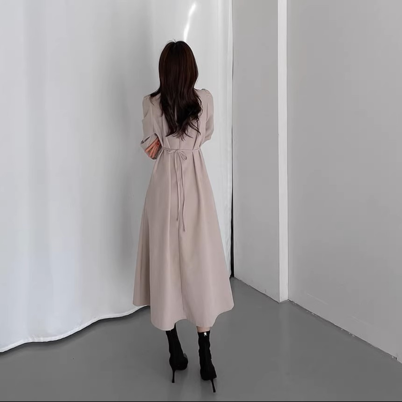 骨格ウェーブ ウエストタックロングワンピース