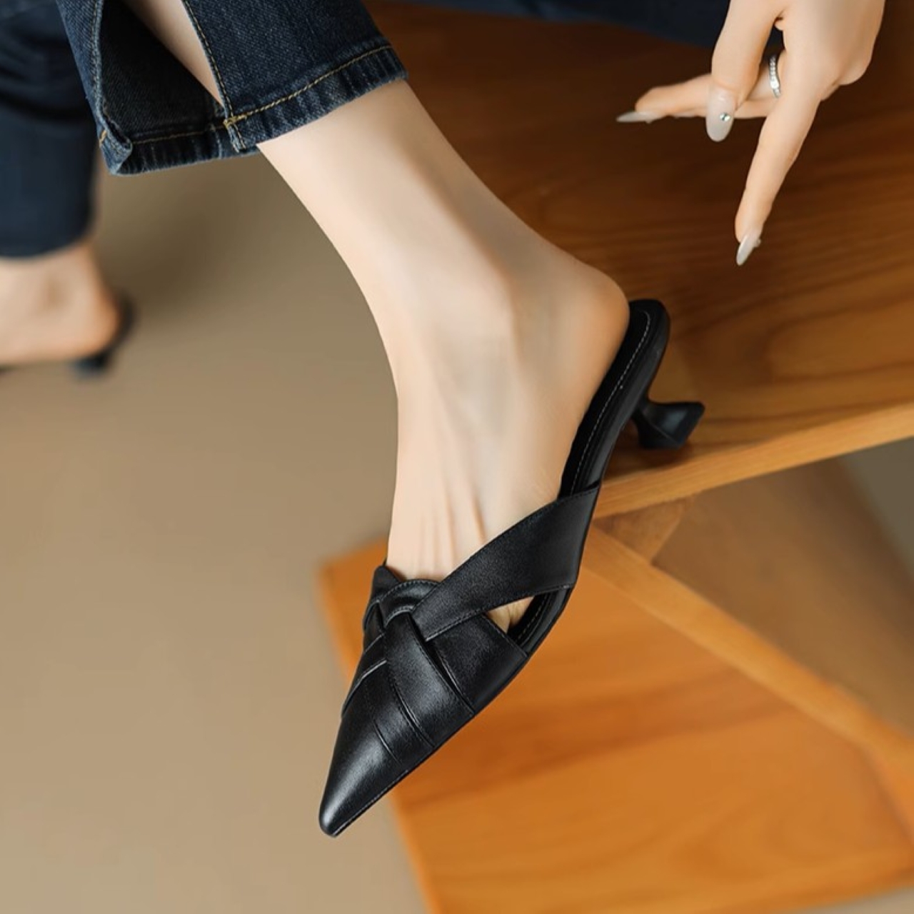 骨格ウェーブ スリッポン ミュールパンプス