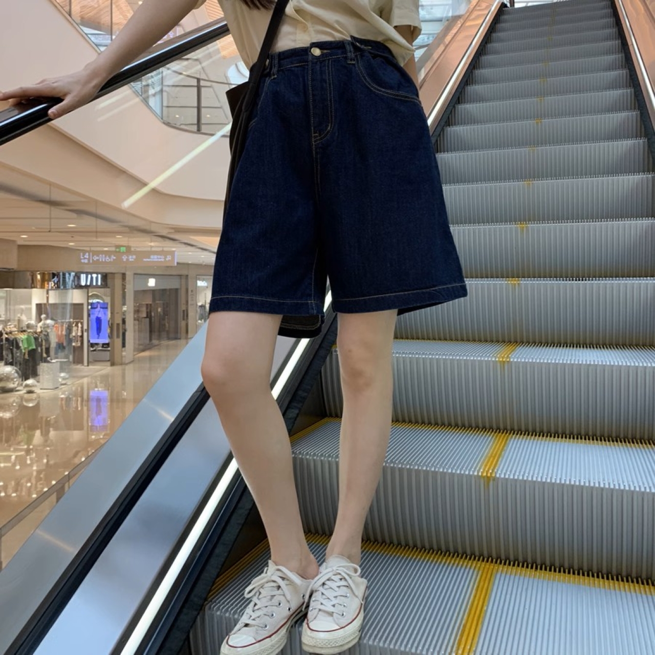 骨格ウェーブ ハイウエスト デニム ハーフパンツ
