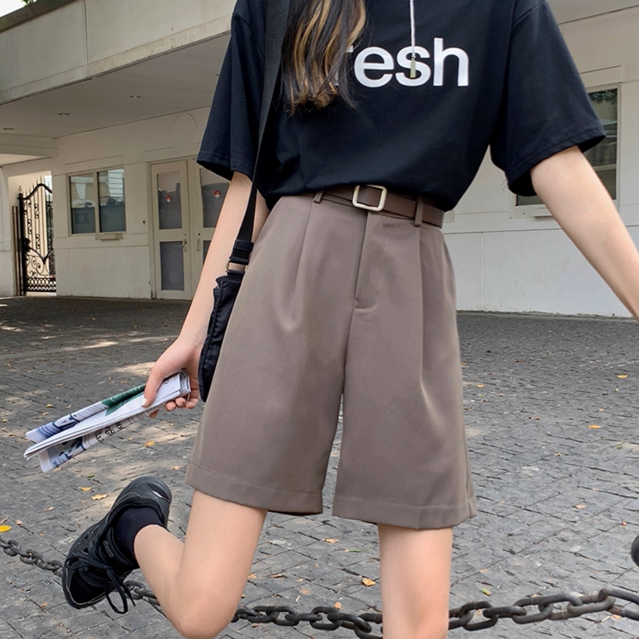 骨格ウェーブ ドレープ ハーフパンツ